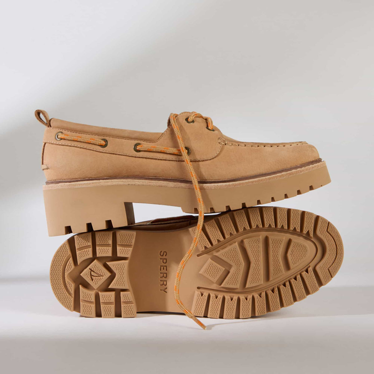 Authentic Original™ Lug 2-Eye Boat Shoe Tan 14087127 | Sperry