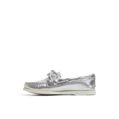 Authentic Original™ 2 Eye Boat Shoe Silver Women's Leather | Sperry